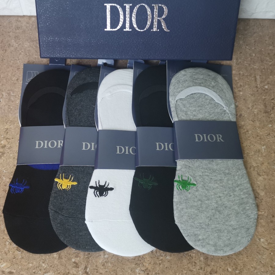 kaos kaki lv socks set premium quality all branded new p1shoes