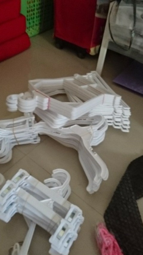 Gantungan / Hanger Setelan Baju Anak Ju 14 Plastik Orisinil