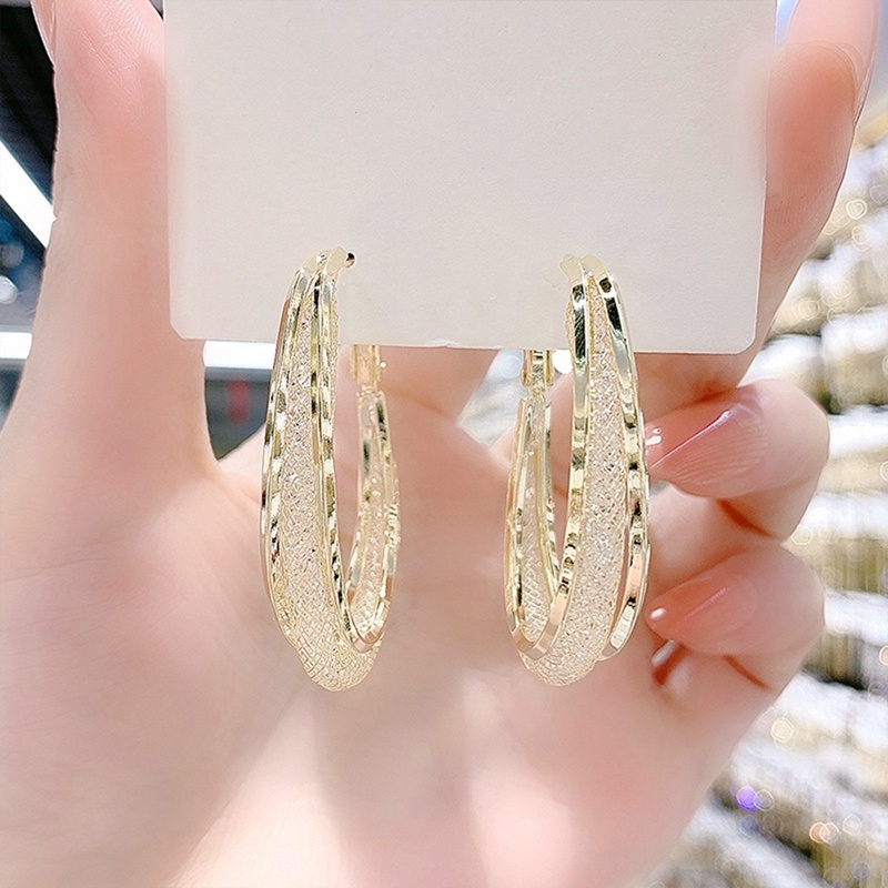 Anting Hoop Bentuk Oval Bahan Mesh Lapis Emas 18k