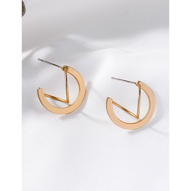 LRC Anting Tusuk Fashion Golden Irregular Geometric C-shaped Earrings D59102