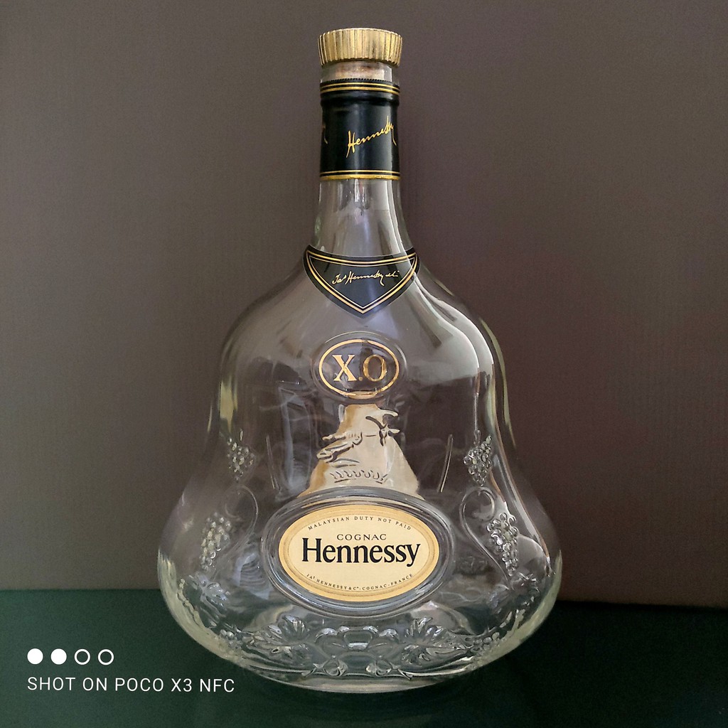 Botol bekas miras Hennessy XO 1000 ml