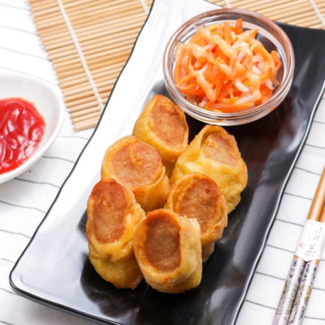 

Egg Chicken Roll