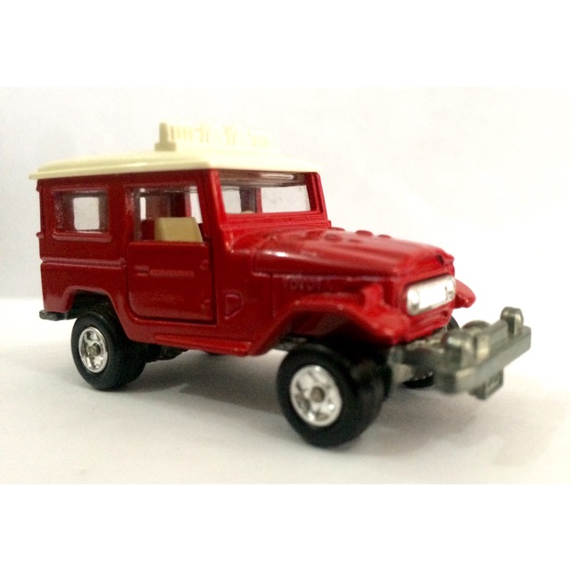 tomica fj40