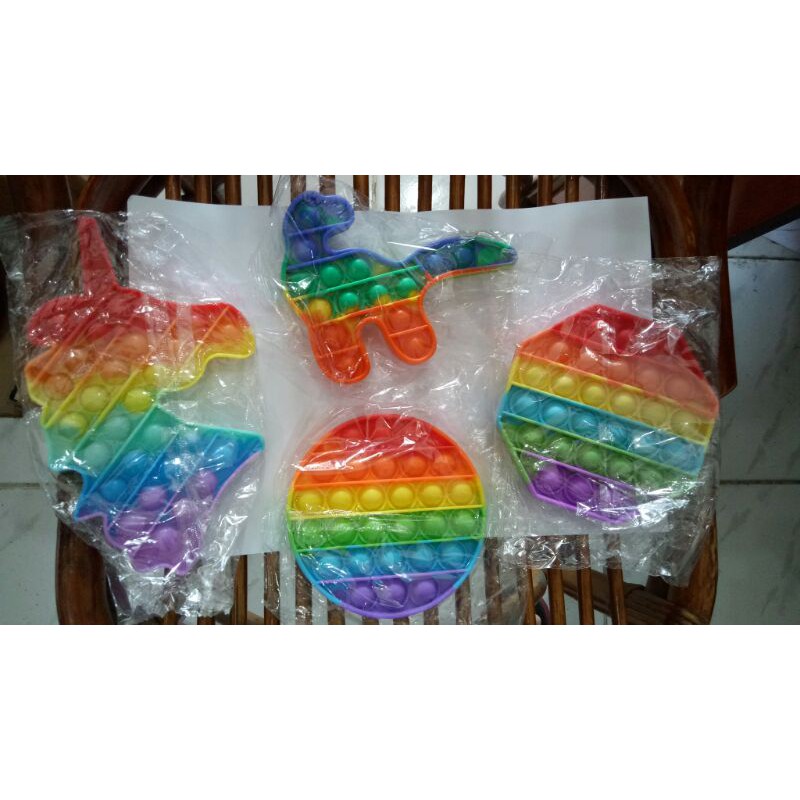 pop it rainbow. poppit mainan. poppit murah. pop it kelereng