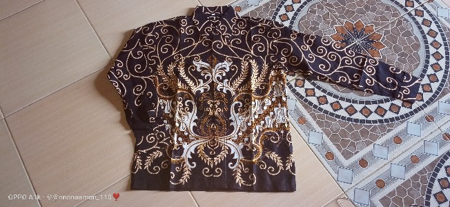 Batik Couple Keluarga Sania Ruffle Ori Ndoro Jowi Dnt Motif Mahkota