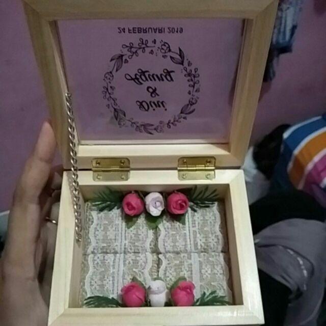 Kotak Cincin Kawin Kayu Akrilik (bantalan Burlap) / Wooden Acrylic Wedding Ring Box