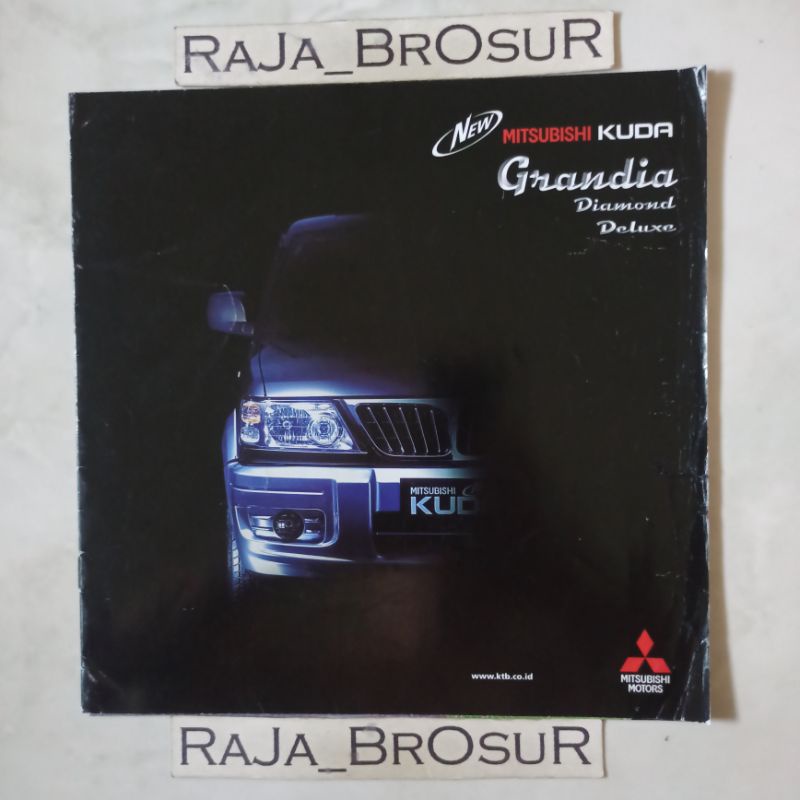 Poster brosur katalog booklet Mitsubishi Kuda Grandia Diamond Deluxe 2002