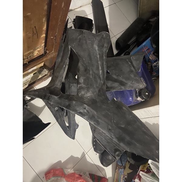 Body depan sayap fiber sonic150r