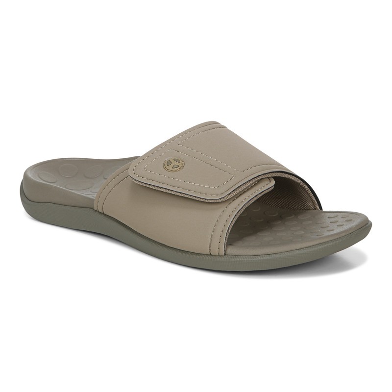 Vionic Kiwi Camel  Sandal Pria