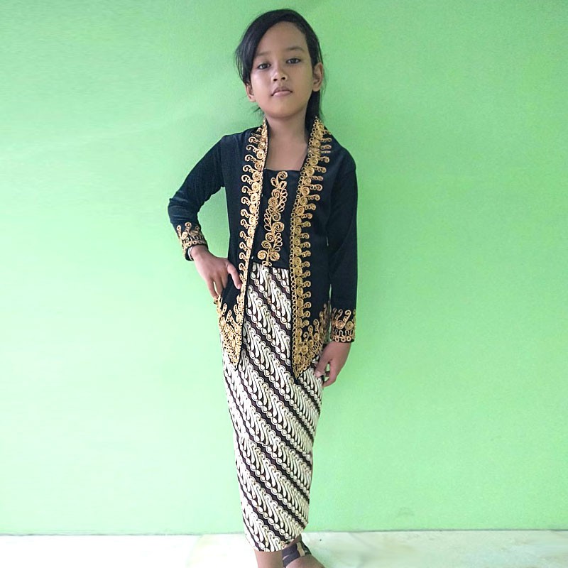 Setelan Kebaya Bludru Anak Bordir