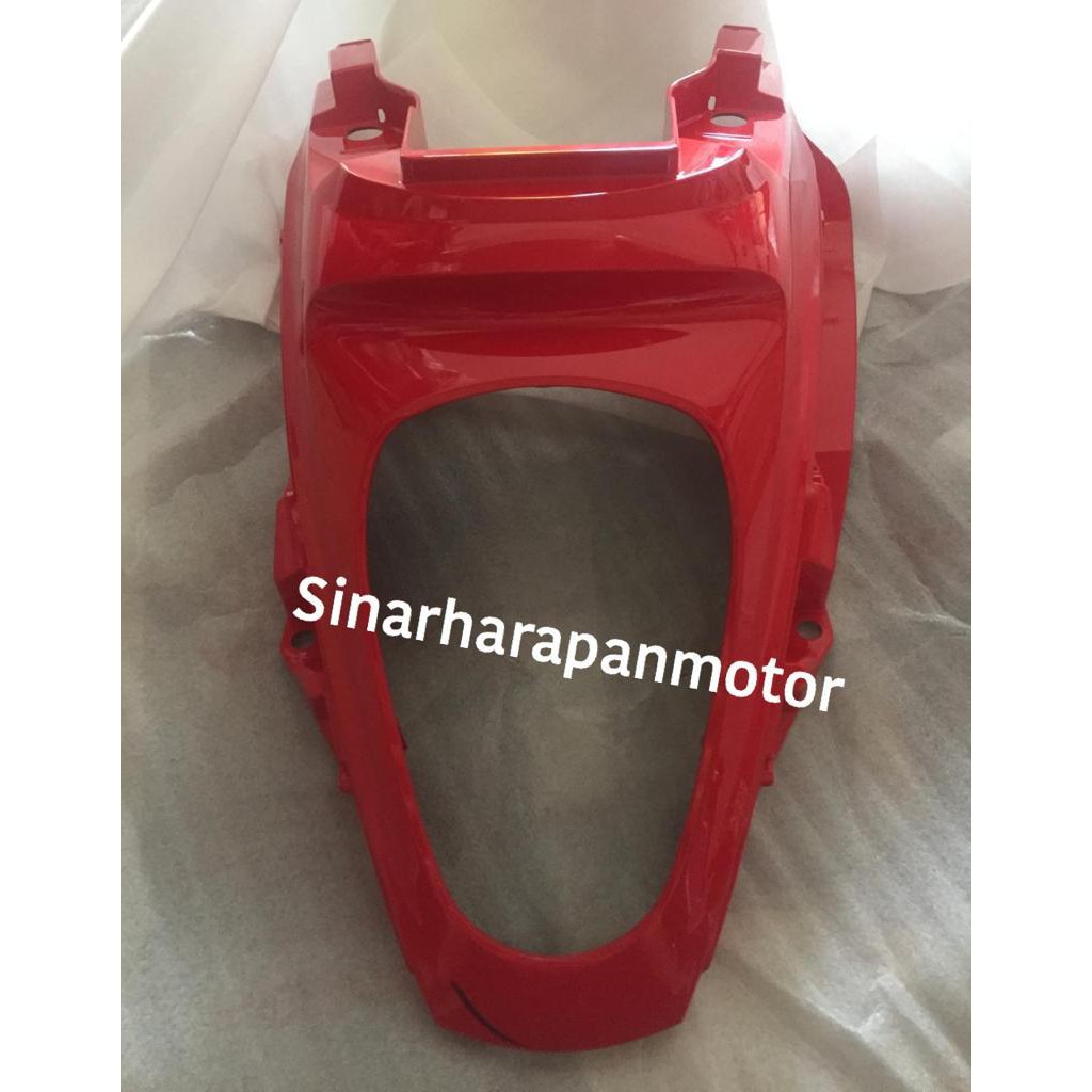 Cover Center Belakang/ Cover RR Center Merah – Scoopy [83750-KYT-940WRD]