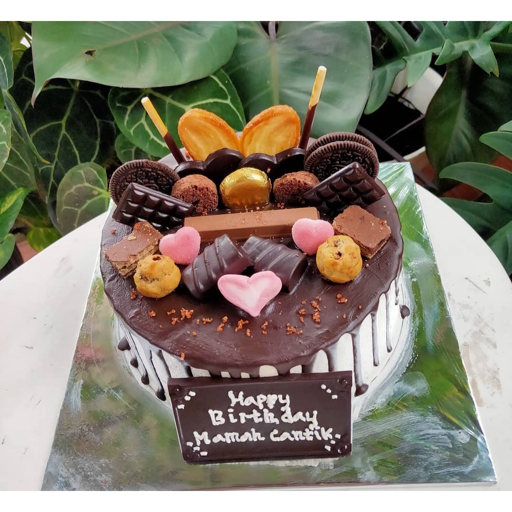 Jual Kue Ulang Tahun coklat size 16Cm dan 20Cm free pisau+lilin (gratis ...
