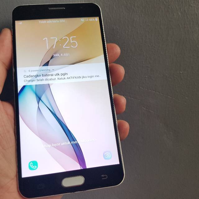 j7 prime second