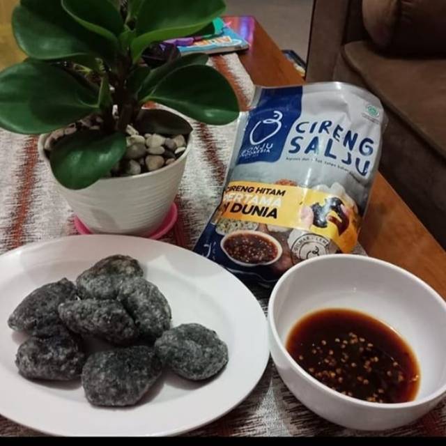 

Cireng Salju Hitam