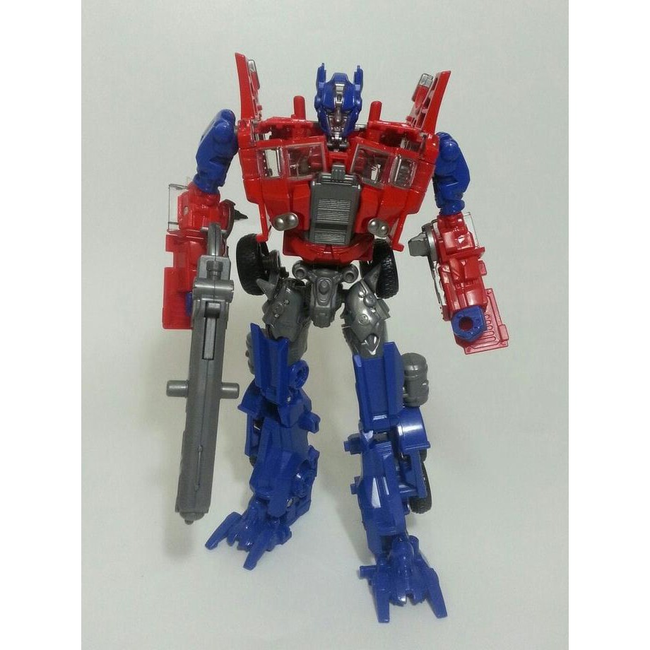 Mainan Robot Transformer Optimus Prime