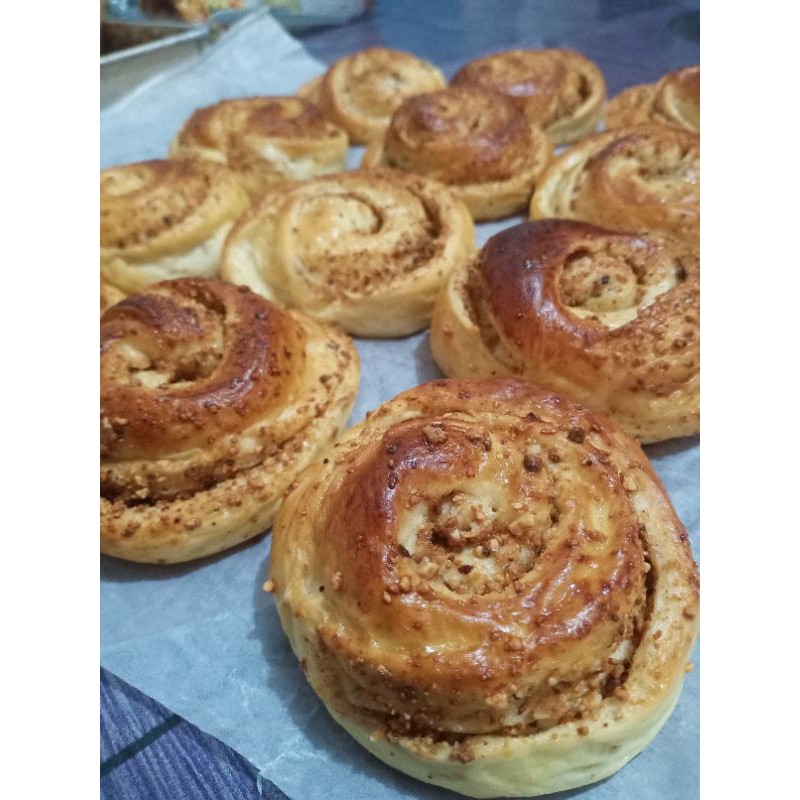 

Roti manis isi kacang
