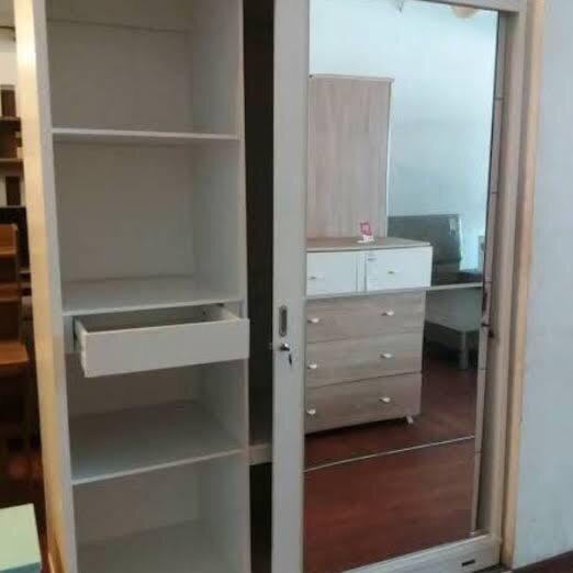 Lemari Pintu Sliding Putih Jumbo
