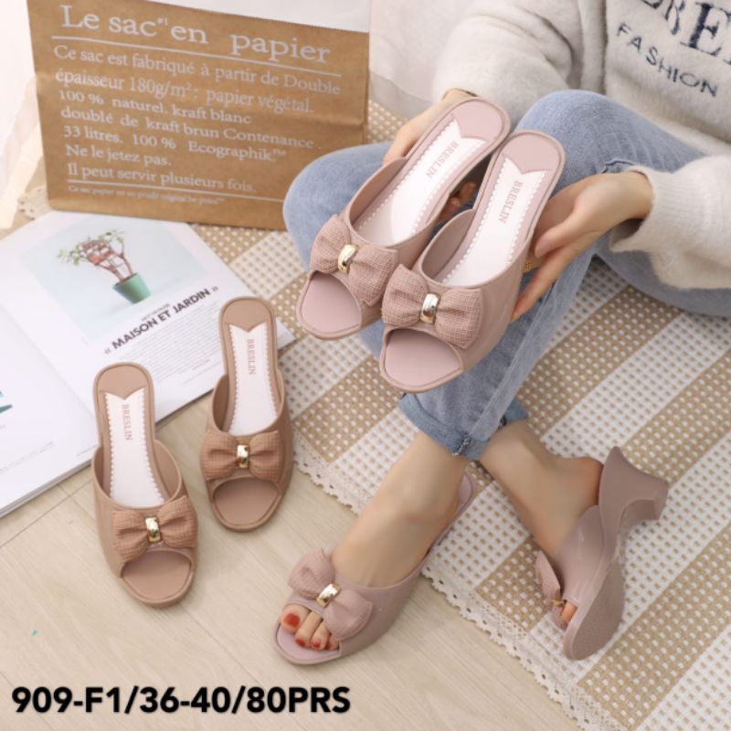 Sandal Breslin Hak 909 Pita