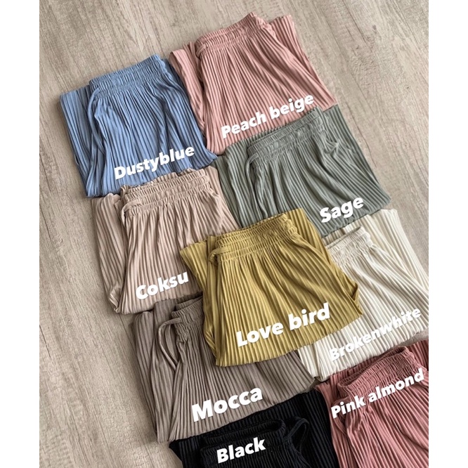 EAZY PLISKET PANTS BY GONEGANI