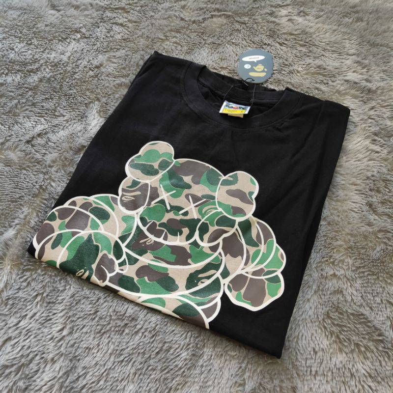 Kaos Tshir Bape X Kaws FullTag & Lebel