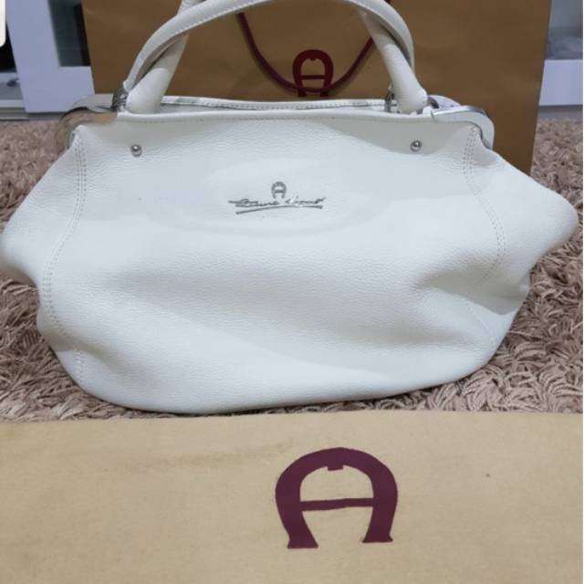 PRELOVED Tas Branded Aigner