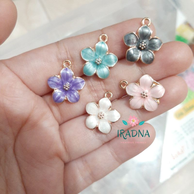 Charm Bandul Liontin Kalung Gelang Enamel Bunga Sakura Bahan Craft DIY Aksesoris