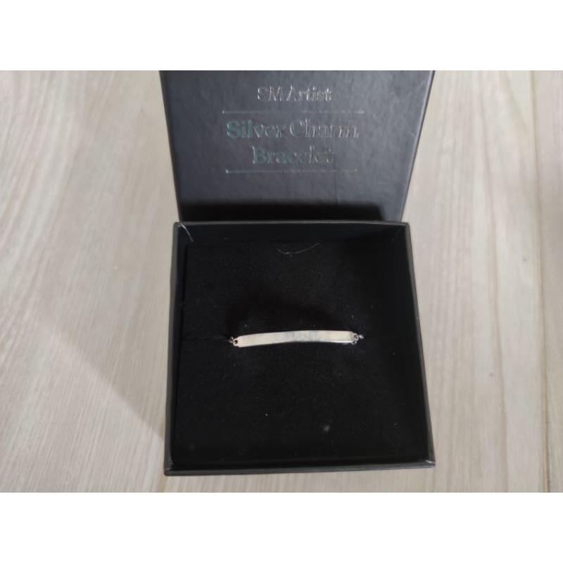 EXO bracelet vietnam no pc xiumin suho baekhyun chanyeol kyungsoo kai sehun official