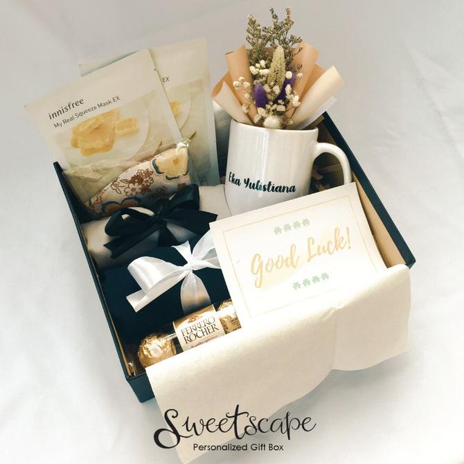 

GIFT BOX PACKAGE 25 - PAKET HAMPERS 25 - KADO GRADUATION - ULTAH DSG54546WE