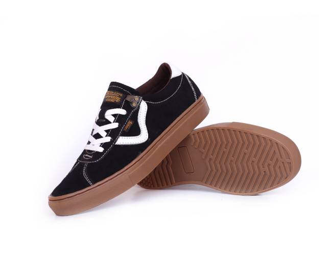 Sepatu Lokal Shoes Local Pride Cevany Ballad Os Low Cut Black Gum