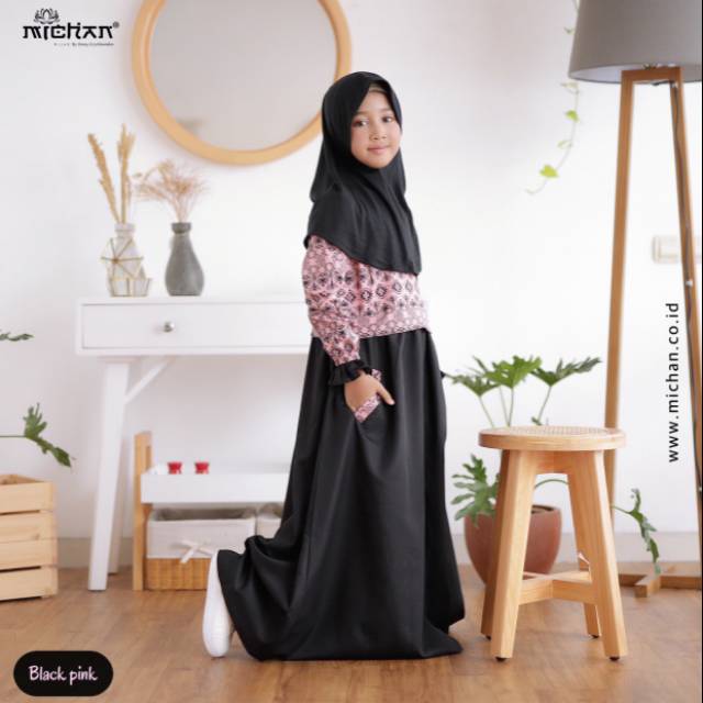 HELLO KIDS DRESS by MICHAN