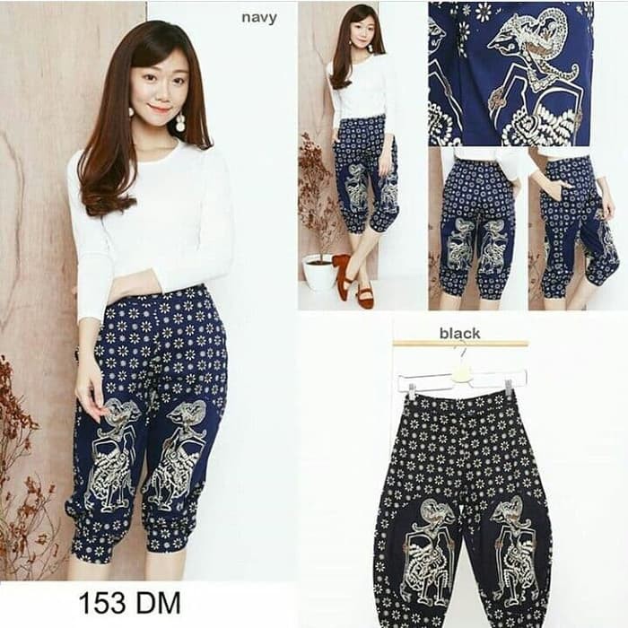 Celana Pendek Wanita - Jogger Batik Modern - Celana Aladin - Hitam