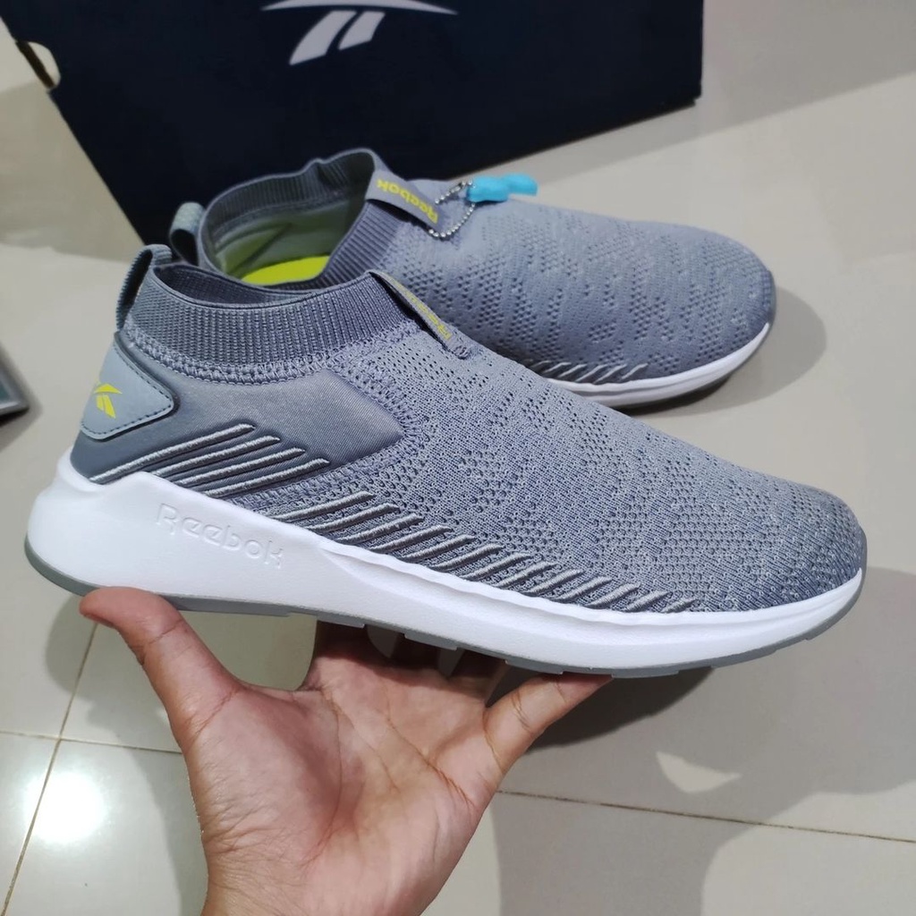 Reebok ever road DMX