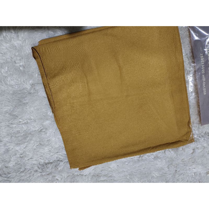 jilbab umama basic voal part 2/segi empat umama basic voal-Mustard
