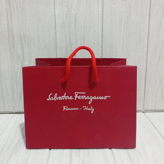 

✨ BISA COD ✨ paperbag salvatore ferragamo small authentic / paper bag salvatore