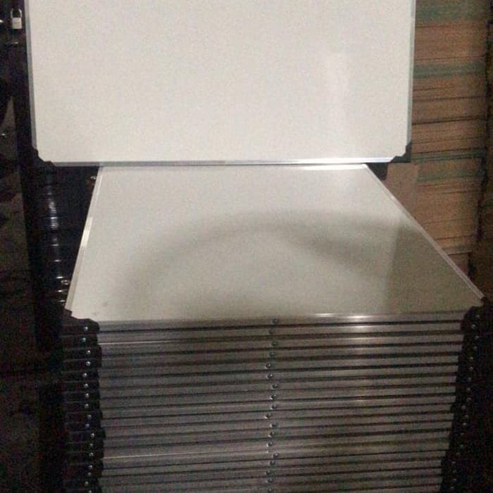 

Dijual Whiteboard Papan Tulis Non Magnetic 40x60 cm Free Spidol Diskon