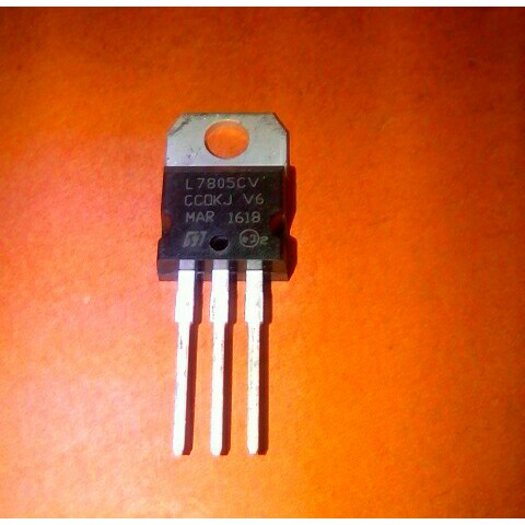 L7805CV L7805 7805  5V positive voltage regulator TO-220