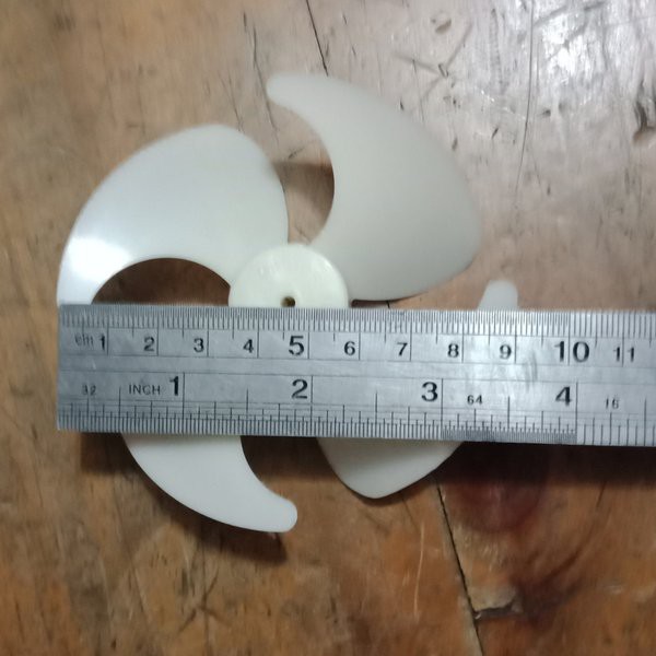 Daun Kipas Baling Baling Fan Kulkas Showcase Frezeer Sharp Original