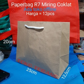 

Isi 12pc Paperbag R7 miring coklat lusinan / tas kertas motif batik 20 x 25 / tas kertas batik / paperbag