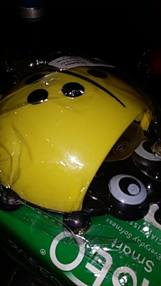 Bathroom Wall-mounted Suction Cartoon Ladybug Toothbrush Storage Holder /household Cute Wall Sucker Hooks Brush Container Cup Shelf