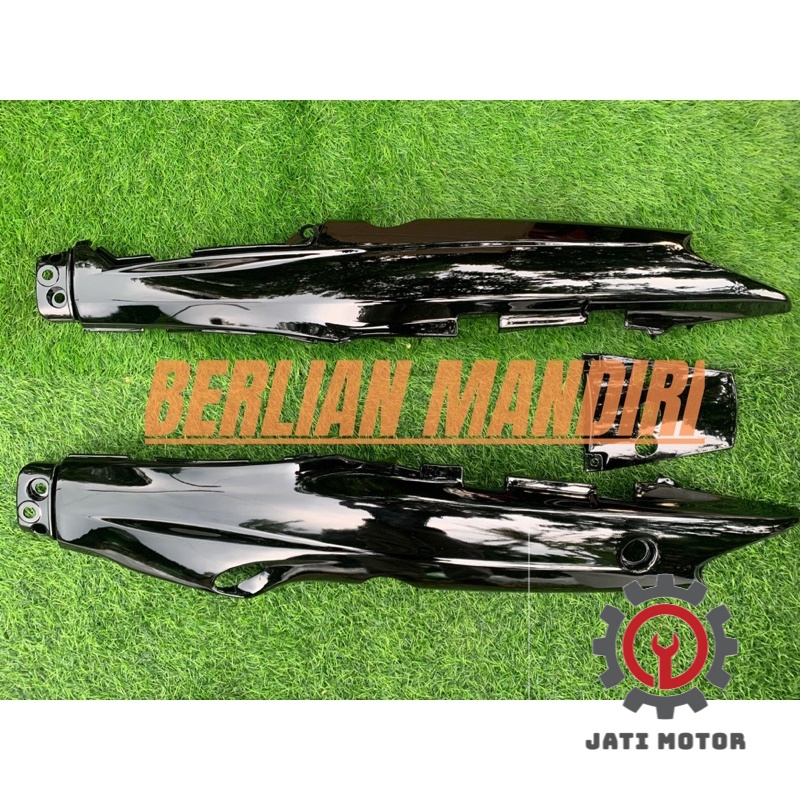 COVER BODY BELAKANG FIZR VEGA LAMA HITAM