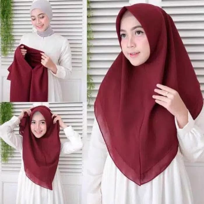 Fashion Muslim adeva segitiga //  1 kg = 16 pc // jilbab instan segi 3 polycotton/doubel hycon /-ADEVA   maroon