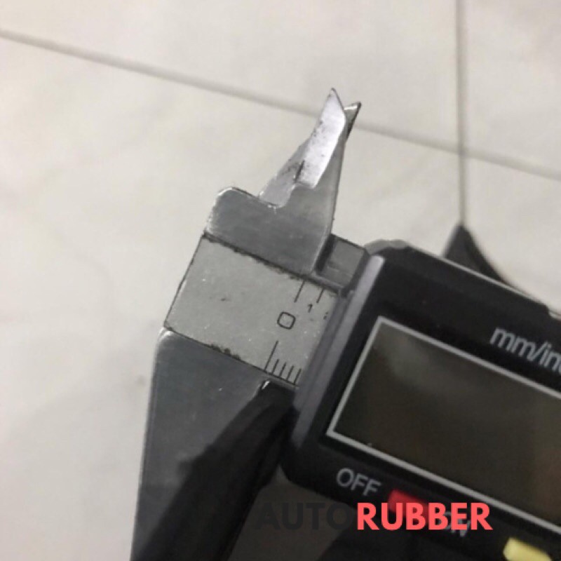 Karpet Lantai Karet Toyota Kijang Kapsul Tengah