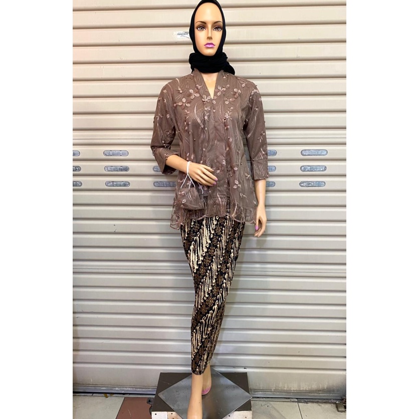 (COD) SETELAN KEBAYA MODERN / KEBAYA TILLE FLOY / KEBAYA WISUDA / KEBAYA AKAD/KEBAYA PENGANTIN/KEBAYA FLOY/KEBAYA TILLE/FLOY TILLE/ATASAN KEBAYA MODERN/BAJU KEBAYA/KEBAYA LAMARAN/KEBAYA KARTINI BY KIRANAOL-4