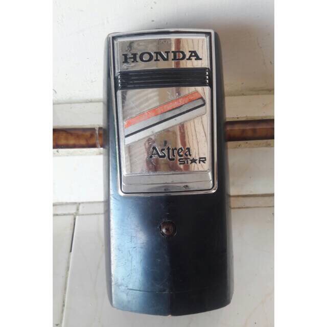 Panel dada dan emblem honda astrea star bekas original copotan motor