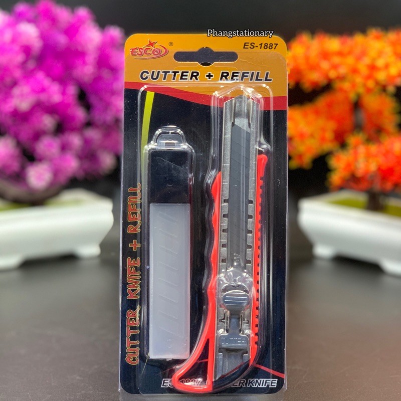 

Pisau cutter plus refill ESCO