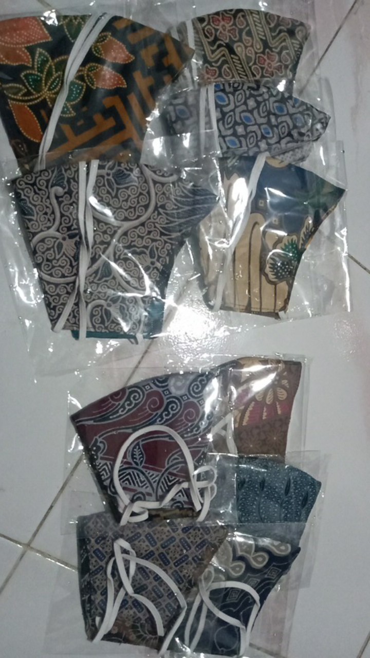 (cod) Masker Motif Batik Solo 2 Lapis Non Medis Earloop Hijab Souvenir Nikah Batik Khas Solo