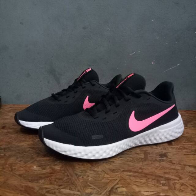 Nike Revolution 5 4e Running Sneaker Hot Sale Off 66