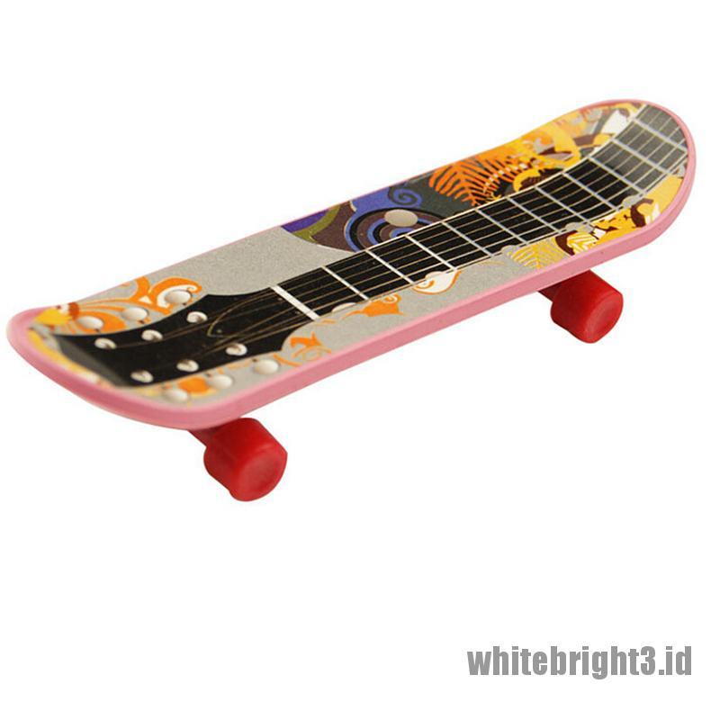 (white3) 1pc Mainan Skateboard Jari Mini Untuk Hadiah Anak Laki-Laki / Perempuan