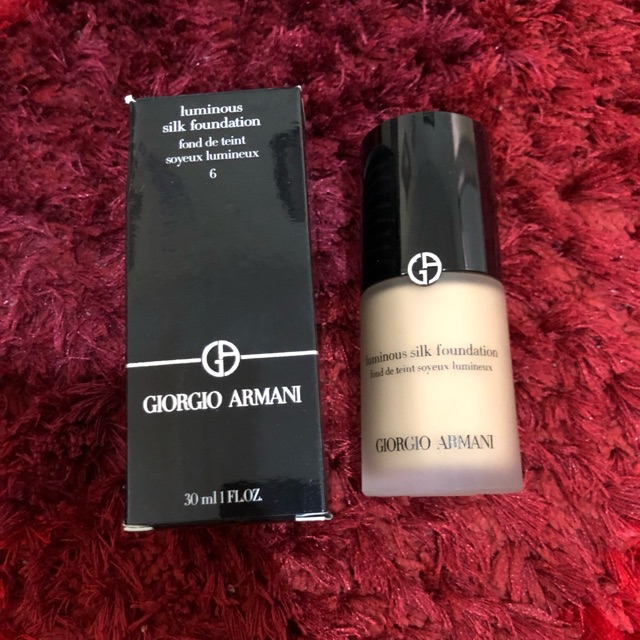 Giorgio Armani Luminous Silk Foundation