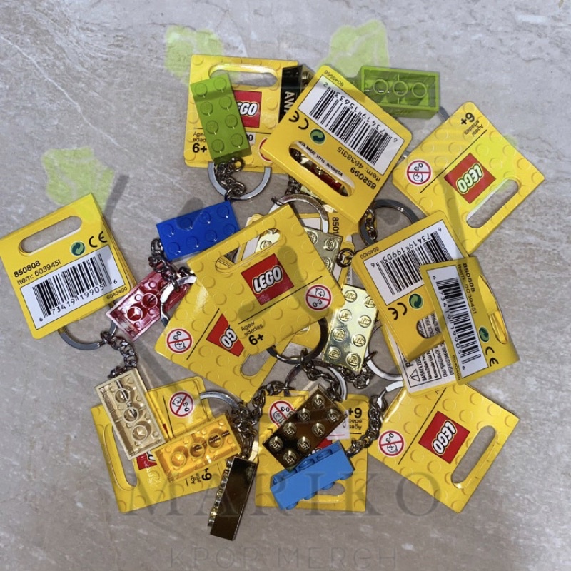 LEGO KEYCHAIN JAEHYUK TREASUE BEBAS REQUEST NAMA DAN WARNA